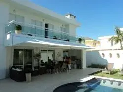 cobertura-de-policarbonato-movel-01.webp