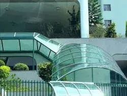 cobertura-de-policarbonato-retratil-01.webp