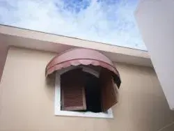 toldo-curvo-movel-01.webp