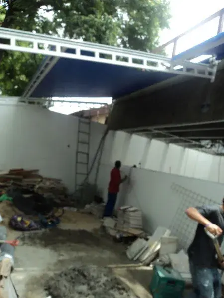 Toldo de Trilho Imagem