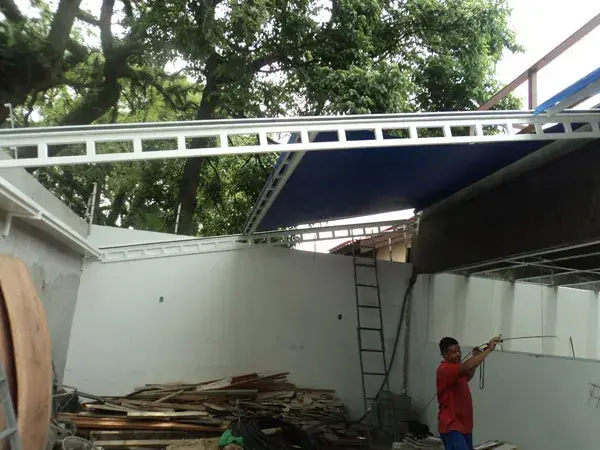 Toldo de Trilho Imagem