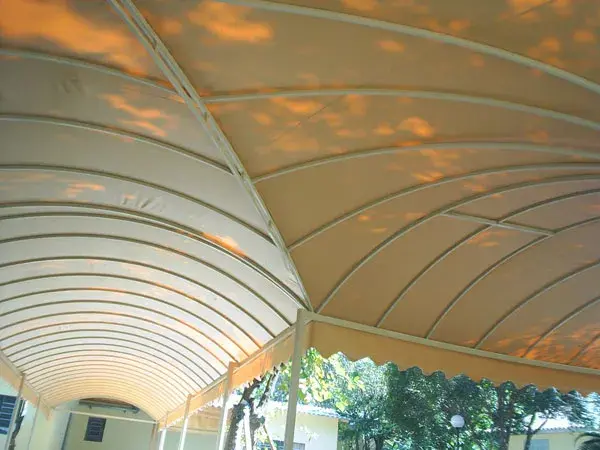 Toldo Túnel em Lona Imagem