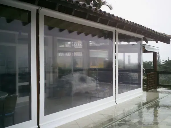 Toldos em Cortinas Rolô Imagem
